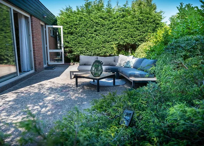 Ohana - Private Garden - Close To Local Lake, Dunes And