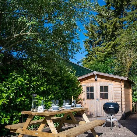 Semesterbostad Ohana - Private Garden - Close To Local Lake, Dunes And *